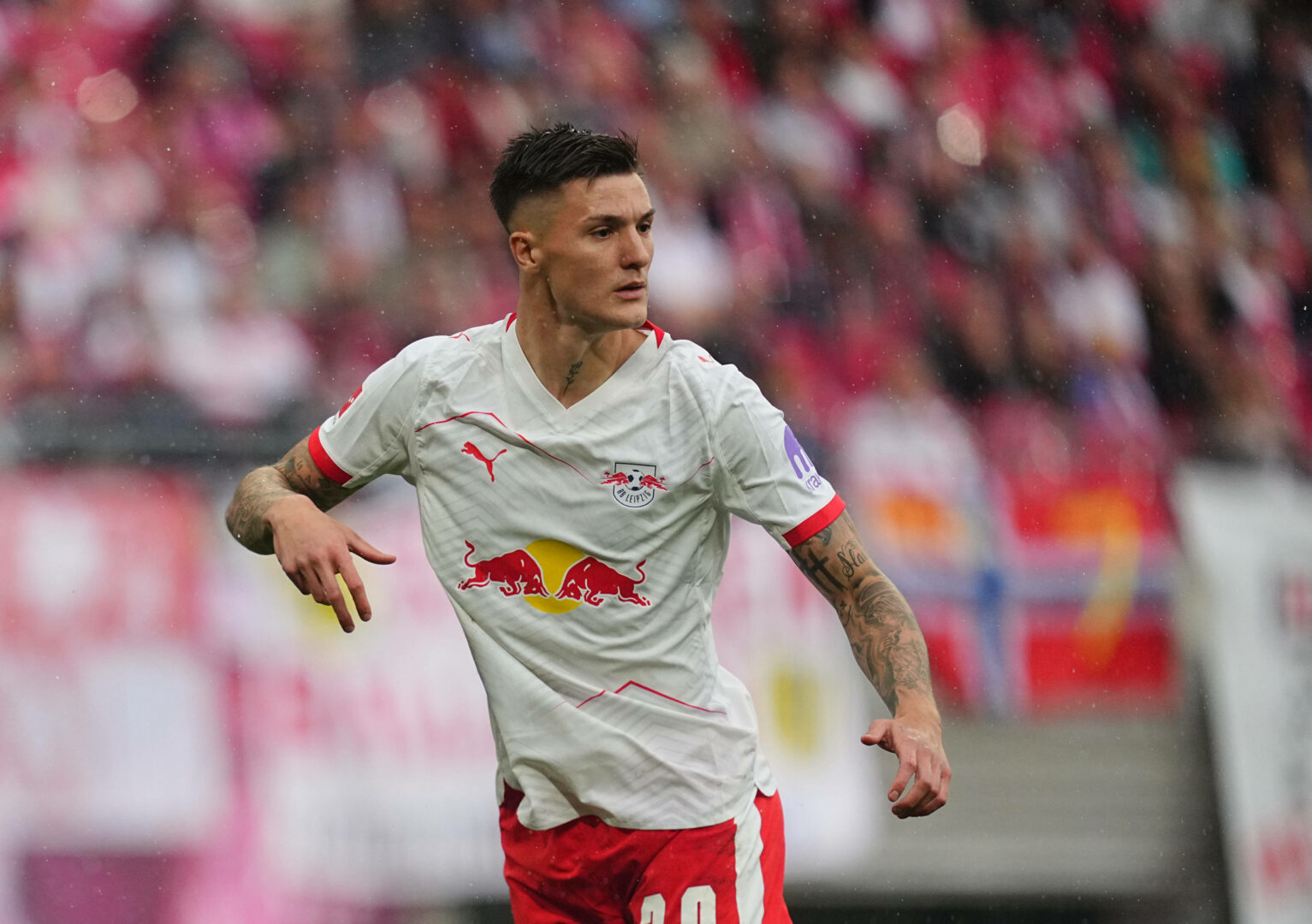 Isak returns to Newcastle, while Manchester United are eyeing Sesko Isak returns to Newcastle, while Manchester United are eyeing Sesko
