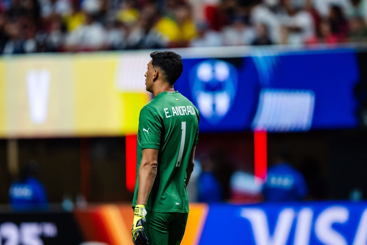 Zaragoza goalkeeper banned for 13 games for punching rival