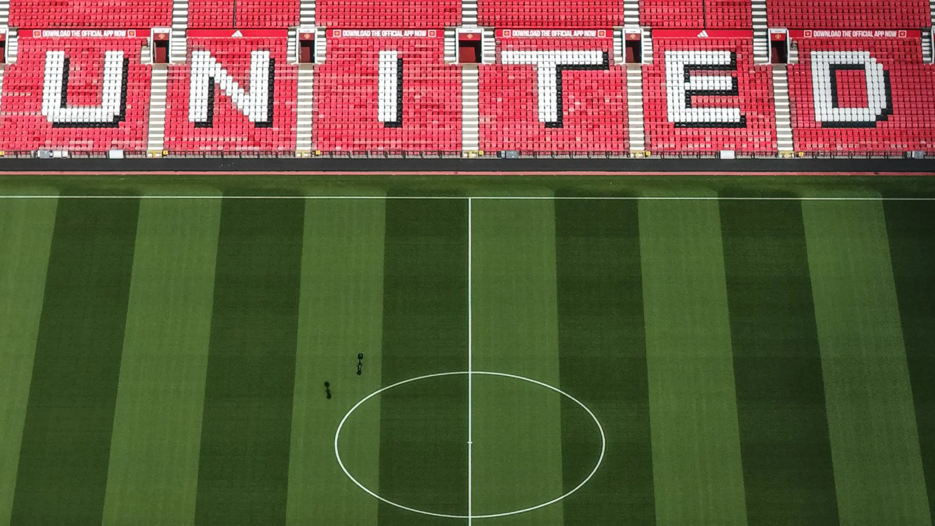 Manchester United in debt, patches of the Old Trafford pitch up for sale Manchester United in debt, patches of the Old Trafford pitch up for sale