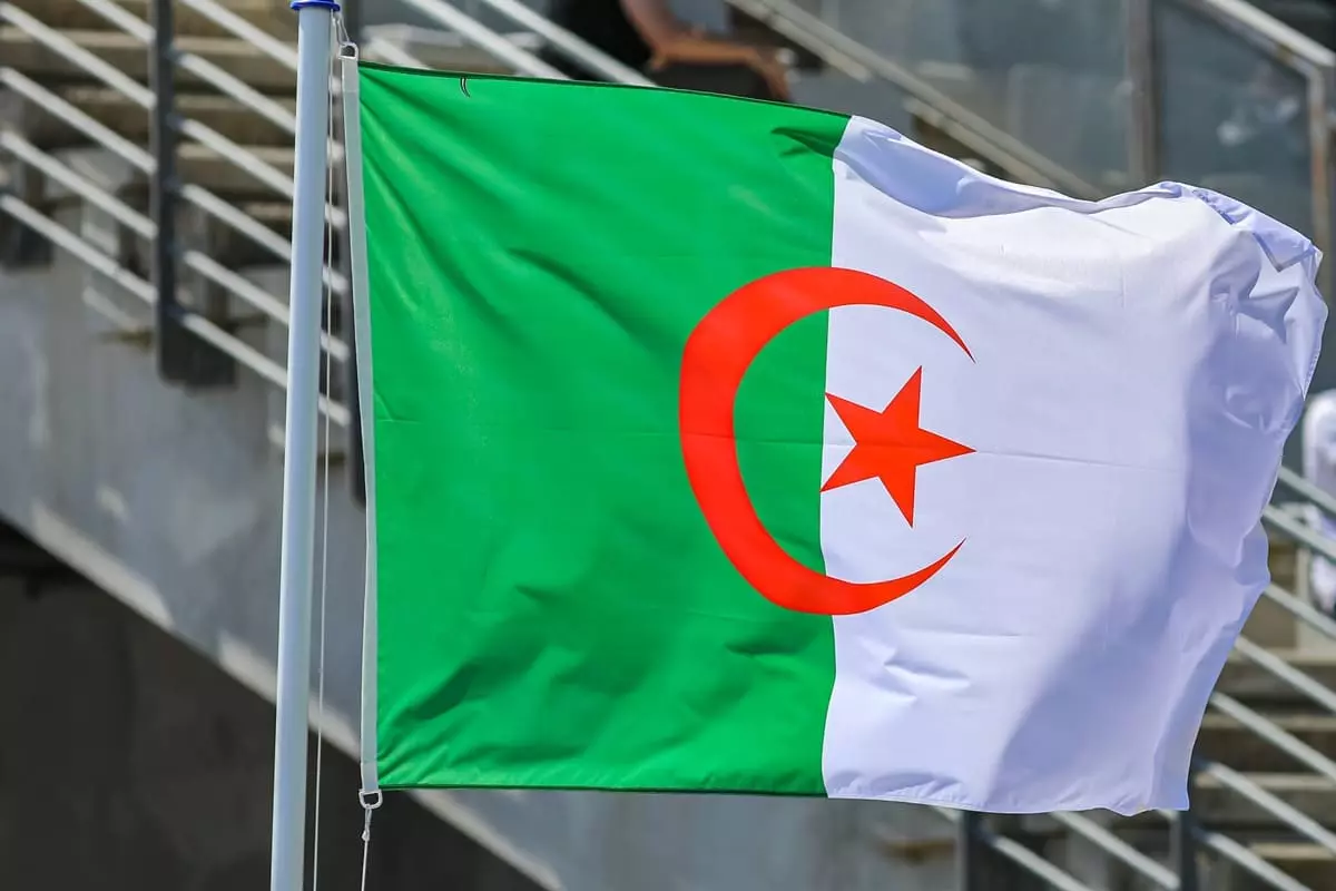 Algeria, the government aims to boost local production of cars and smartphones