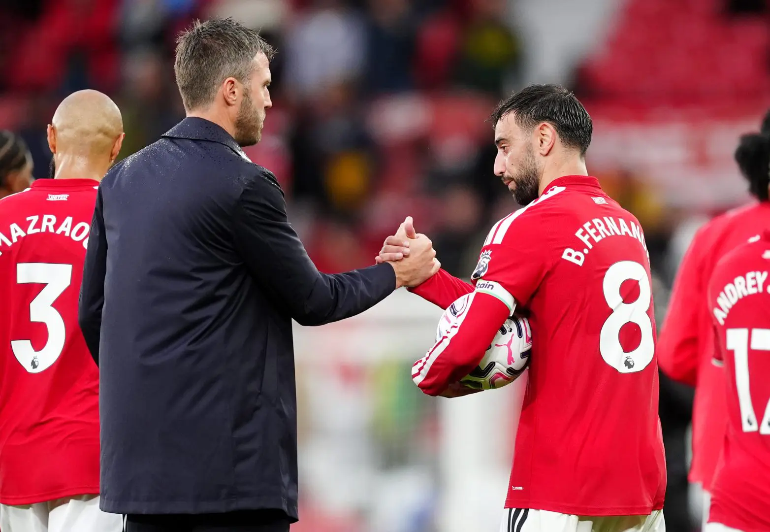 Manchester United, meeting between Carrick and Bruno Fernandes: the Portuguese player is ready for his return Manchester United, meeting between Carrick and Bruno Fernandes: the Portuguese player is ready for his return