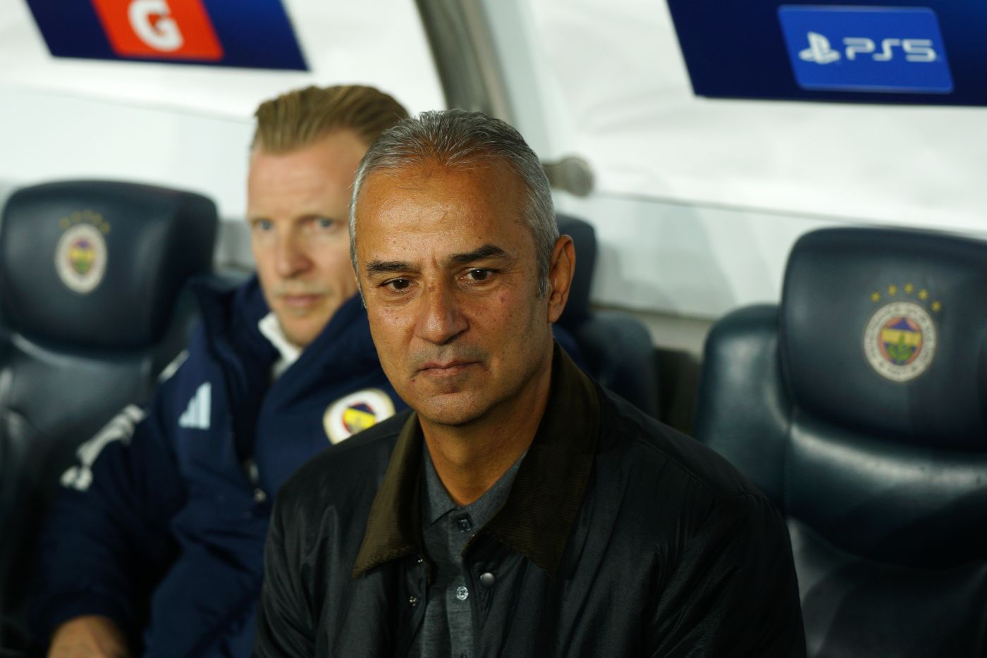 Fenerbahce accept Kartal’s resignation, Kuyt appointed interim coach