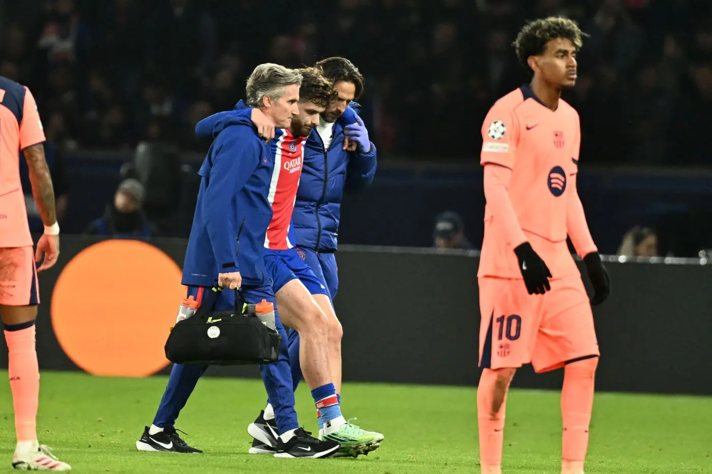 PSG fear Khvicha Kvaratskhelia has ruptured his ACL PSG fear Khvicha Kvaratskhelia has ruptured his ACL